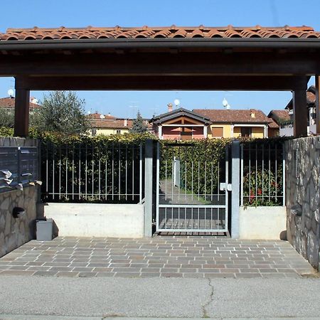 Casa Vacanze Da Riki Appartamento 2 Пескиера дел Гарда Екстериор снимка