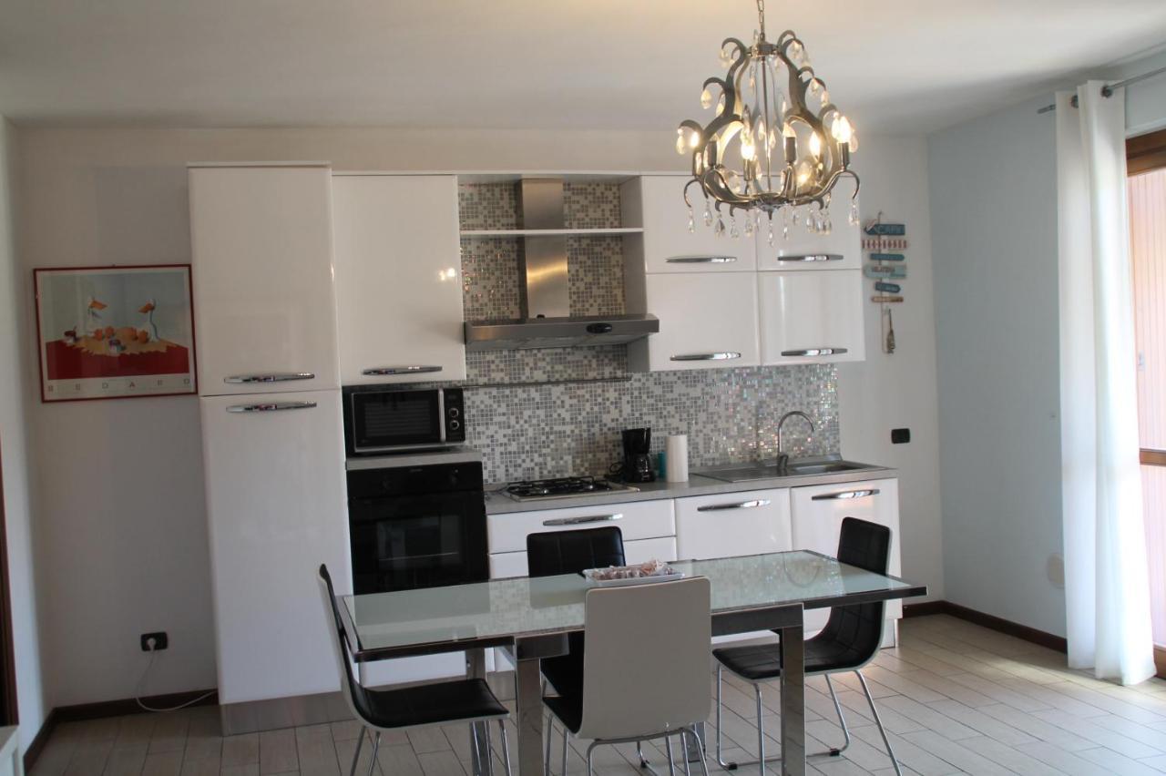 Casa Vacanze Da Riki Appartamento 2 Пескиера дел Гарда Екстериор снимка