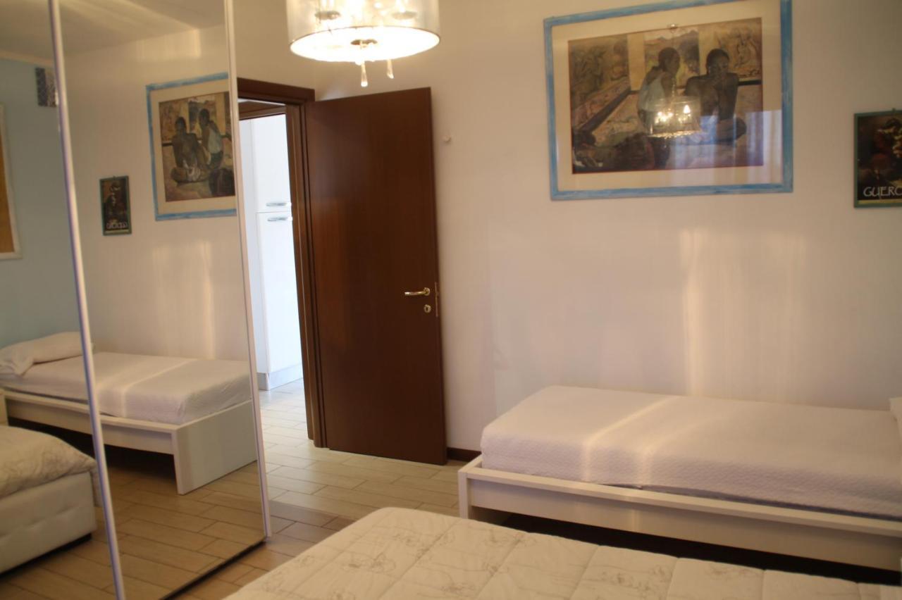 Casa Vacanze Da Riki Appartamento 2 Пескиера дел Гарда Екстериор снимка