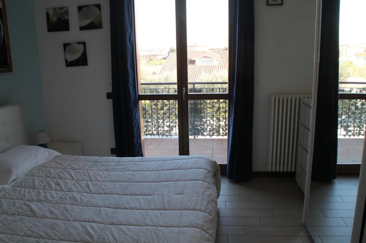 Casa Vacanze Da Riki Appartamento 2 Пескиера дел Гарда Екстериор снимка