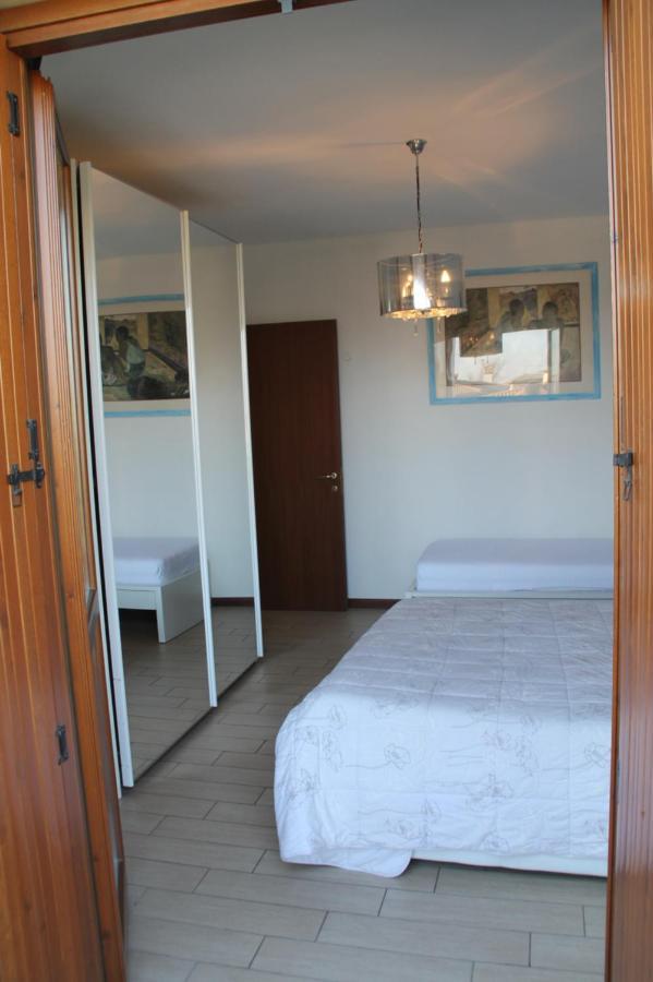 Casa Vacanze Da Riki Appartamento 2 Пескиера дел Гарда Екстериор снимка